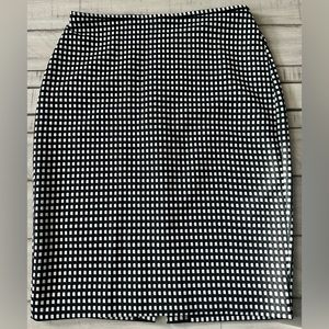 Express Midi 20” Skirt, Black/White, Size 4